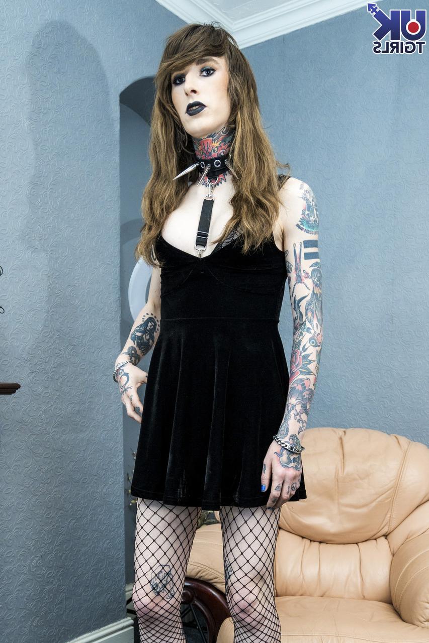16P Tgirls del Reino Unido