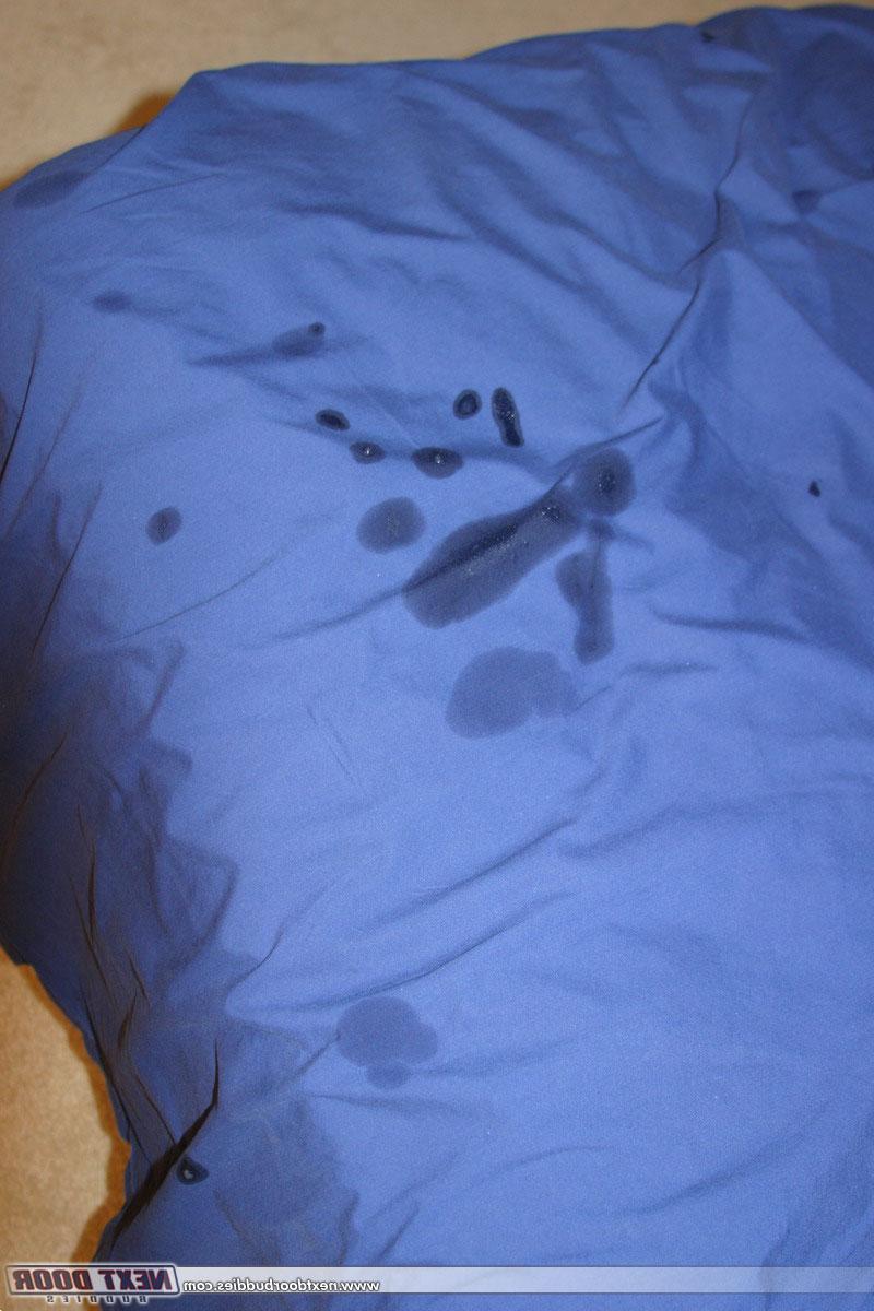20P Horny gays Tommy D and Tim masturbate and cum on the bed sheets together
