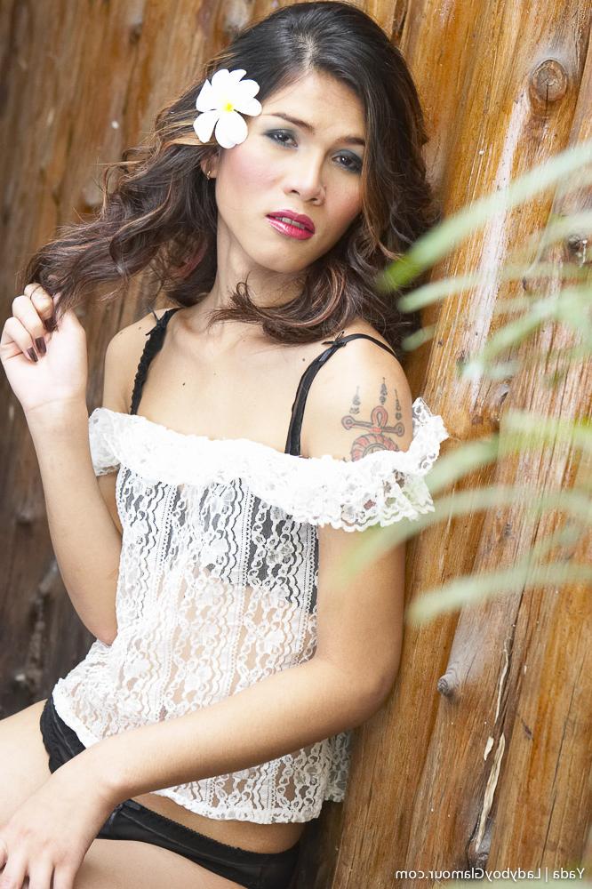 16P Ladyboy Glamour interpretada por Yada Hot XXX