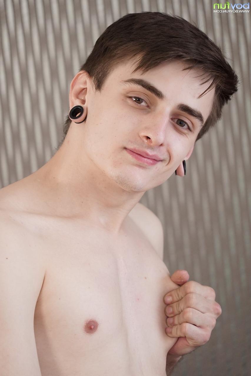 20P Boy Fun Peter Fix