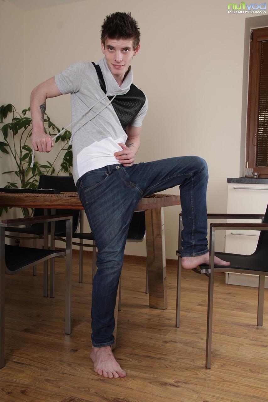 20P Boy Fun Chose Pradley