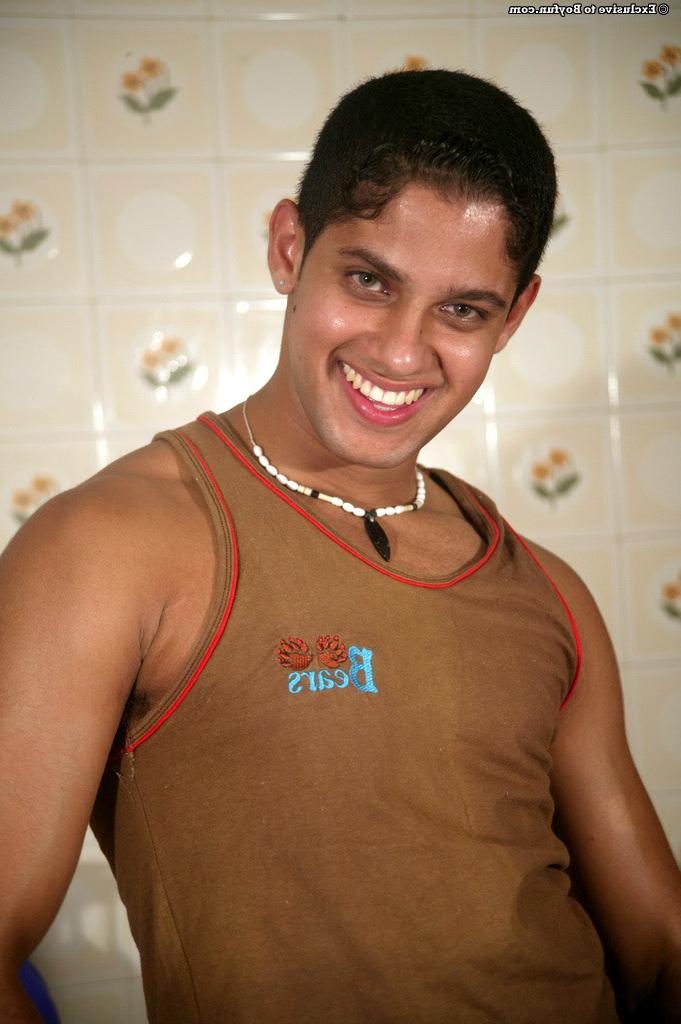 20P Gay Latino Anderson unveils his big hairy booty and rock-hard uncut dick