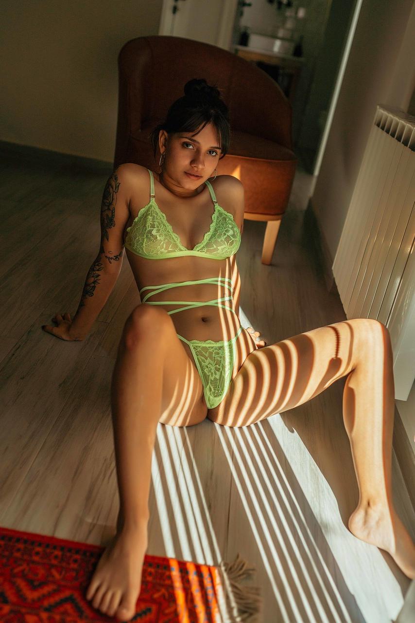 12P Pretty brunette Carly Light shows her curvy body wearing sexy lingerie