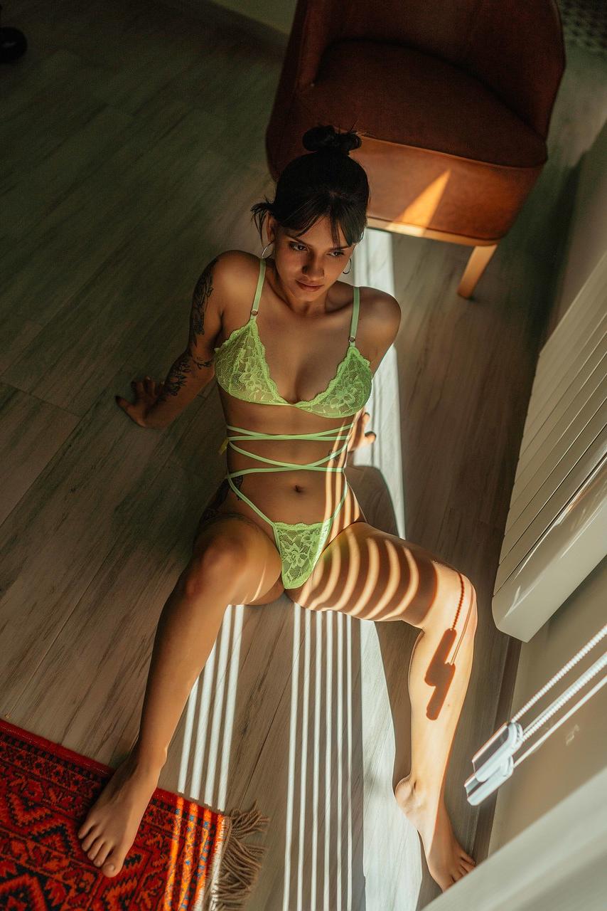 12P Pretty brunette Carly Light shows her curvy body wearing sexy lingerie