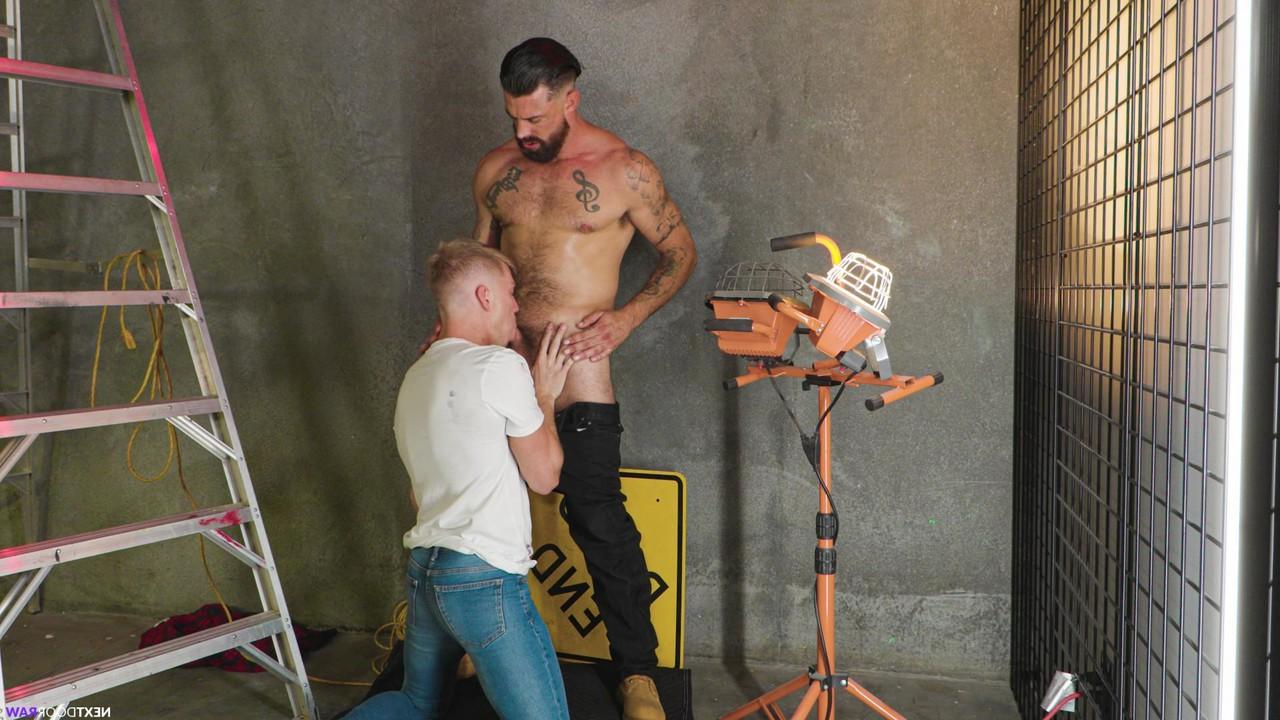 20P Gay construction worker Kyle Brant gets screwed by his foreman Alpha Wolfe