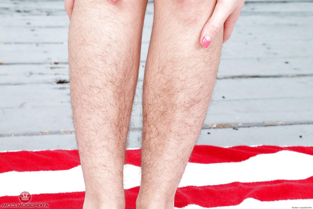 16P Hairy older dame Simone Delilah showing off furry body parts on back deck