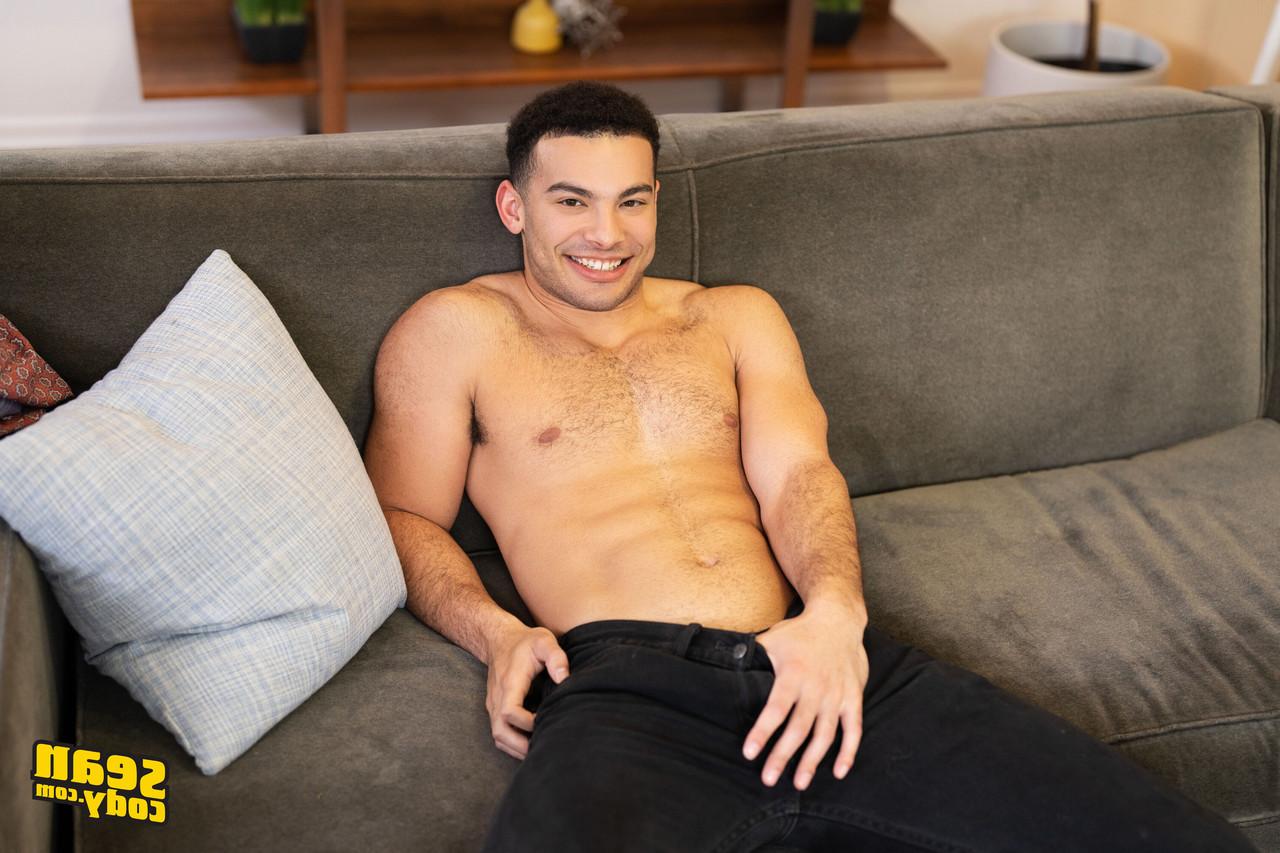 17P Sean Cody Holden, Ozzy
