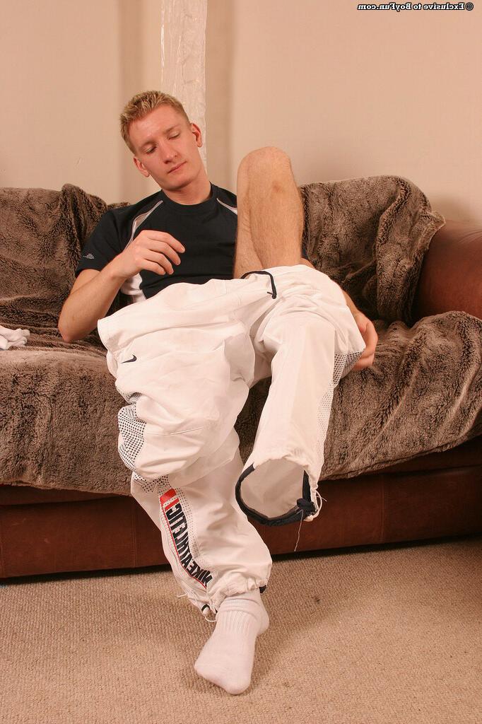 20P Boy Fun Max Taylor