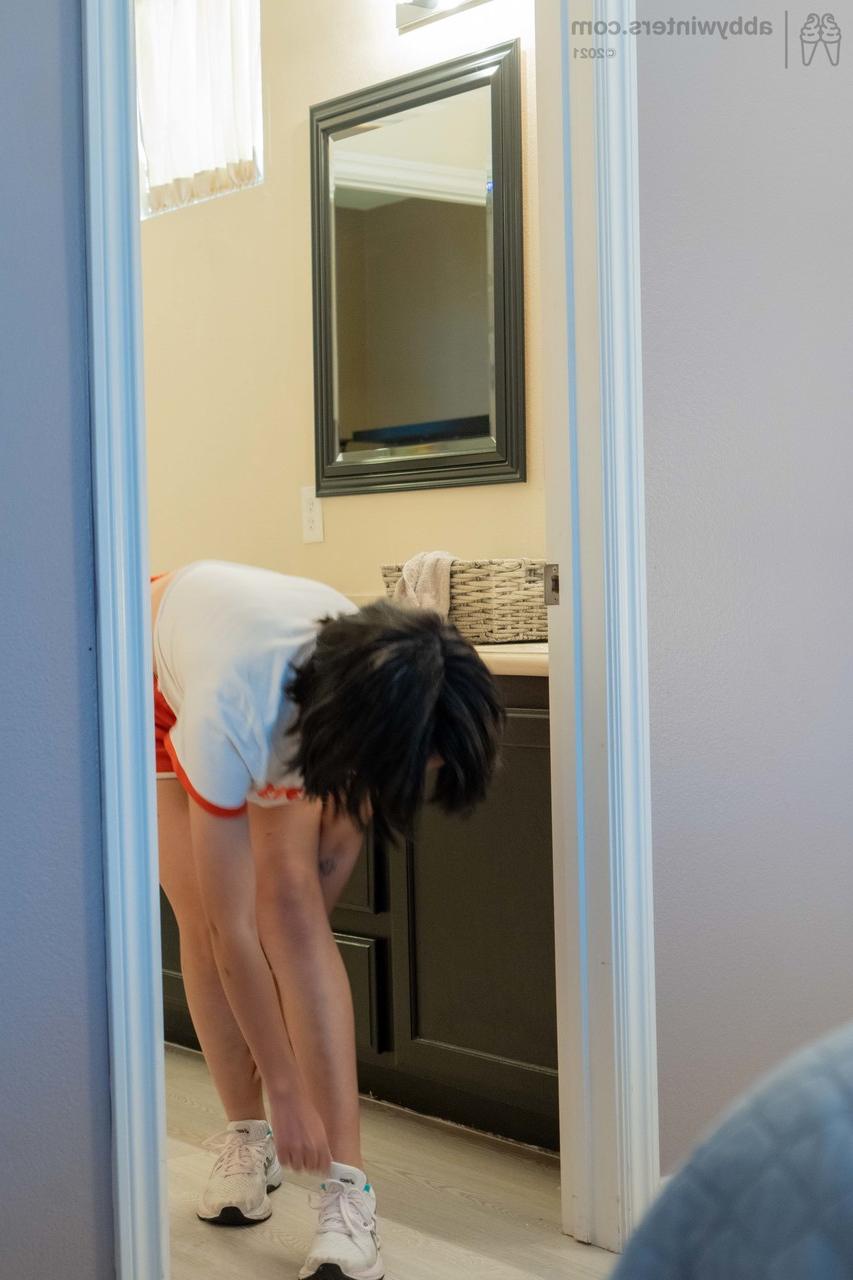 20P Sexy amador Alonya mostra sua bunda fina enquanto se vestia