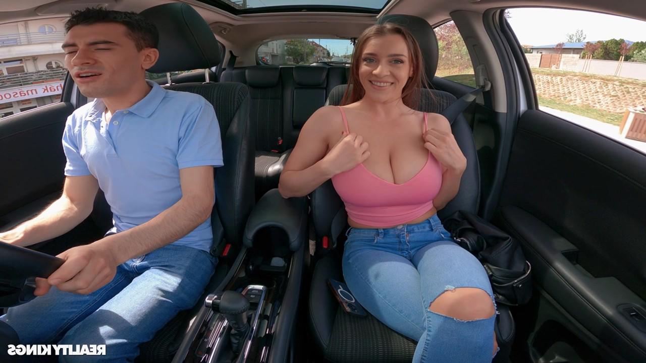 20P Estrela pornô com peitos grandes Josephine Jackson é fodida forte por um garoto latino