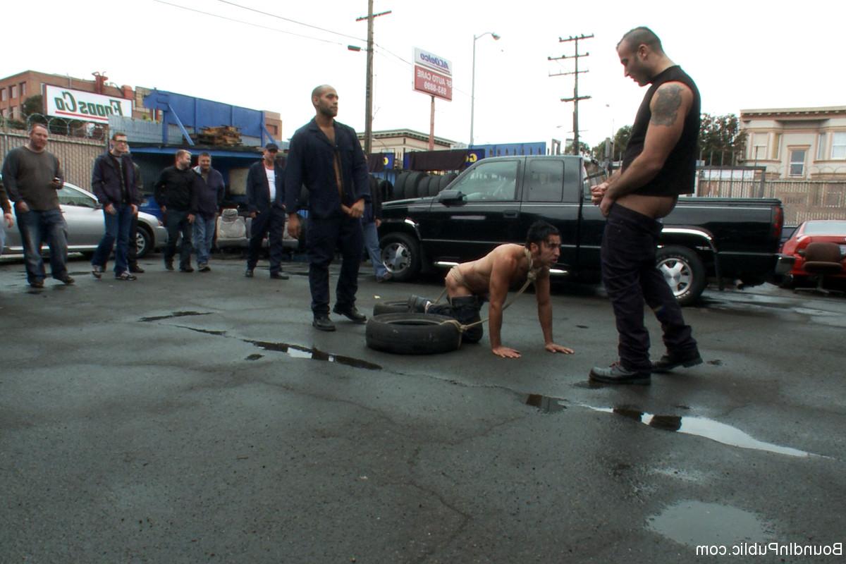 20P Bound in Public Spencer Reed, Gianni Luca