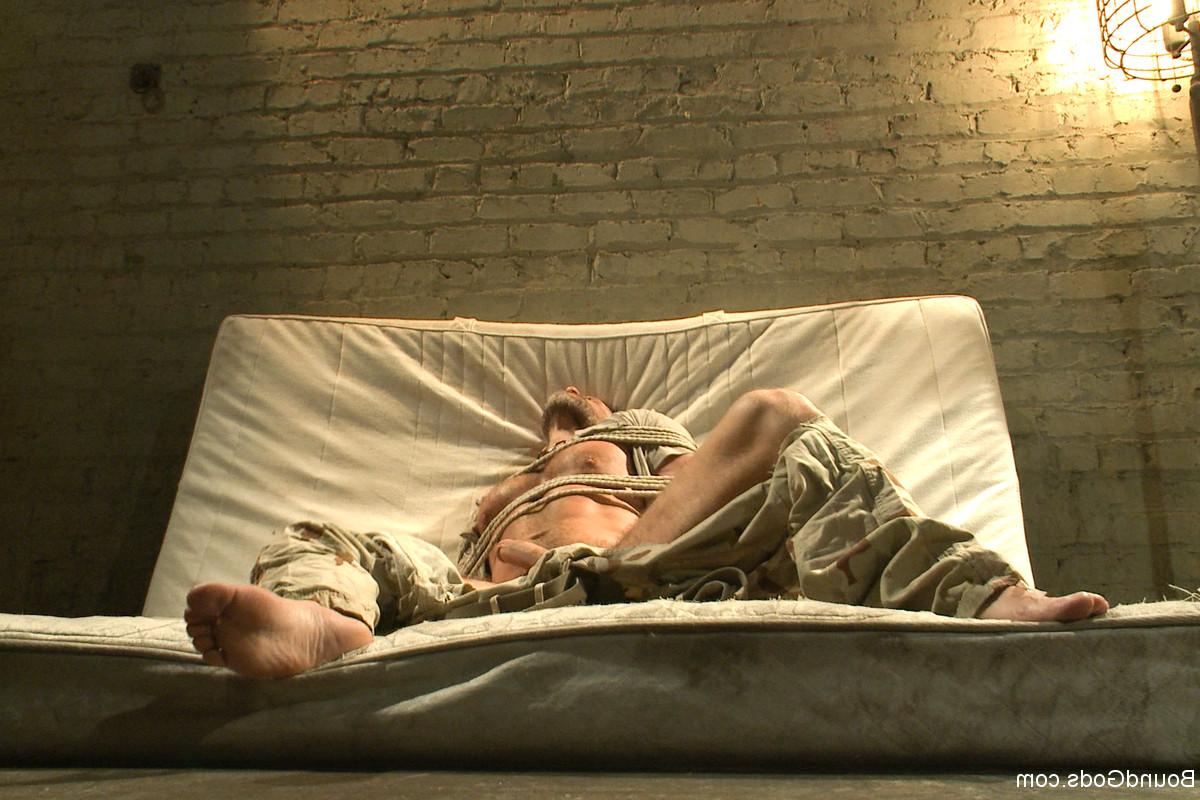 20P Bound Gods Andrew Justice, Dirk Caber