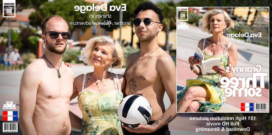 11P La grand-mère blonde Eva Delage ramasse quelques garçons pour une séance de sexe MMF.