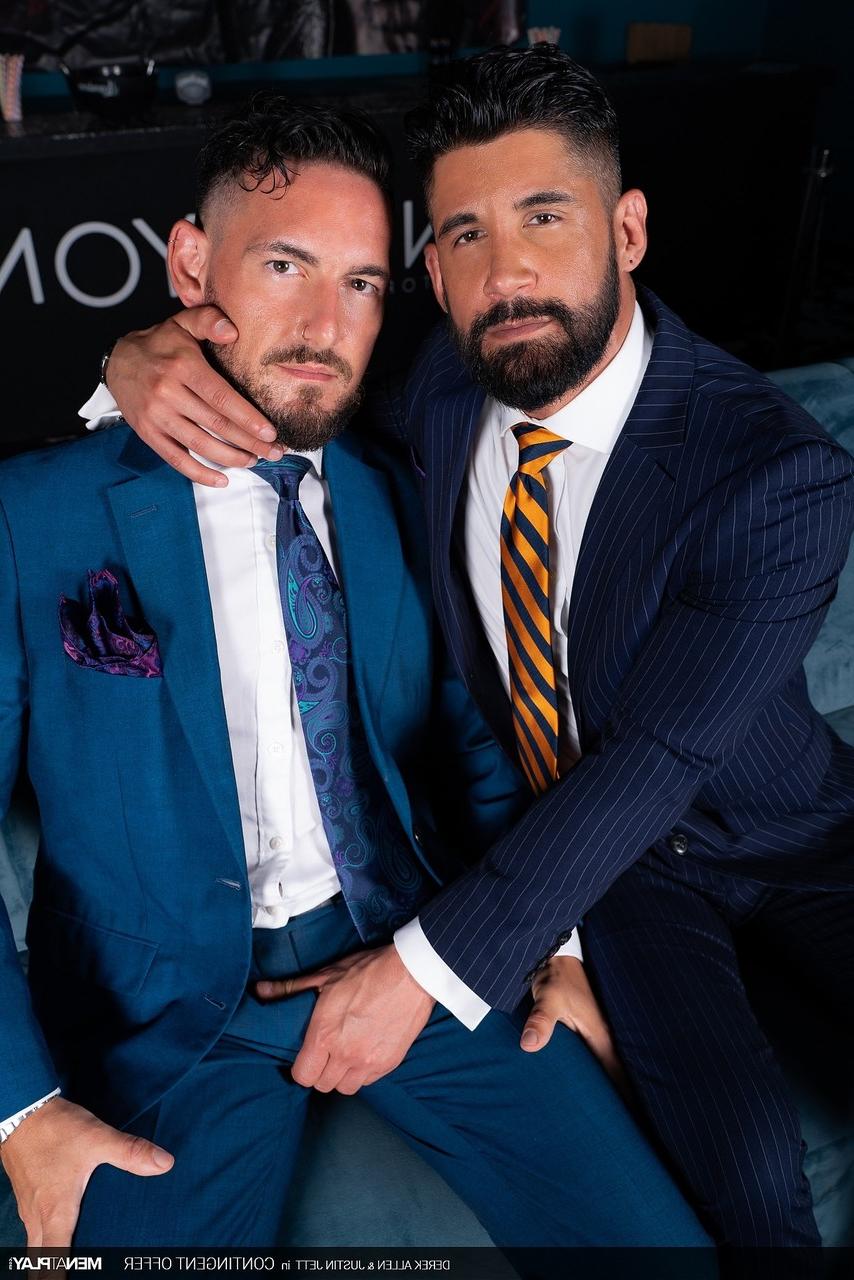 20P Gay hottie Derek Allen rims and fucks doggystyle bear Justin Jett