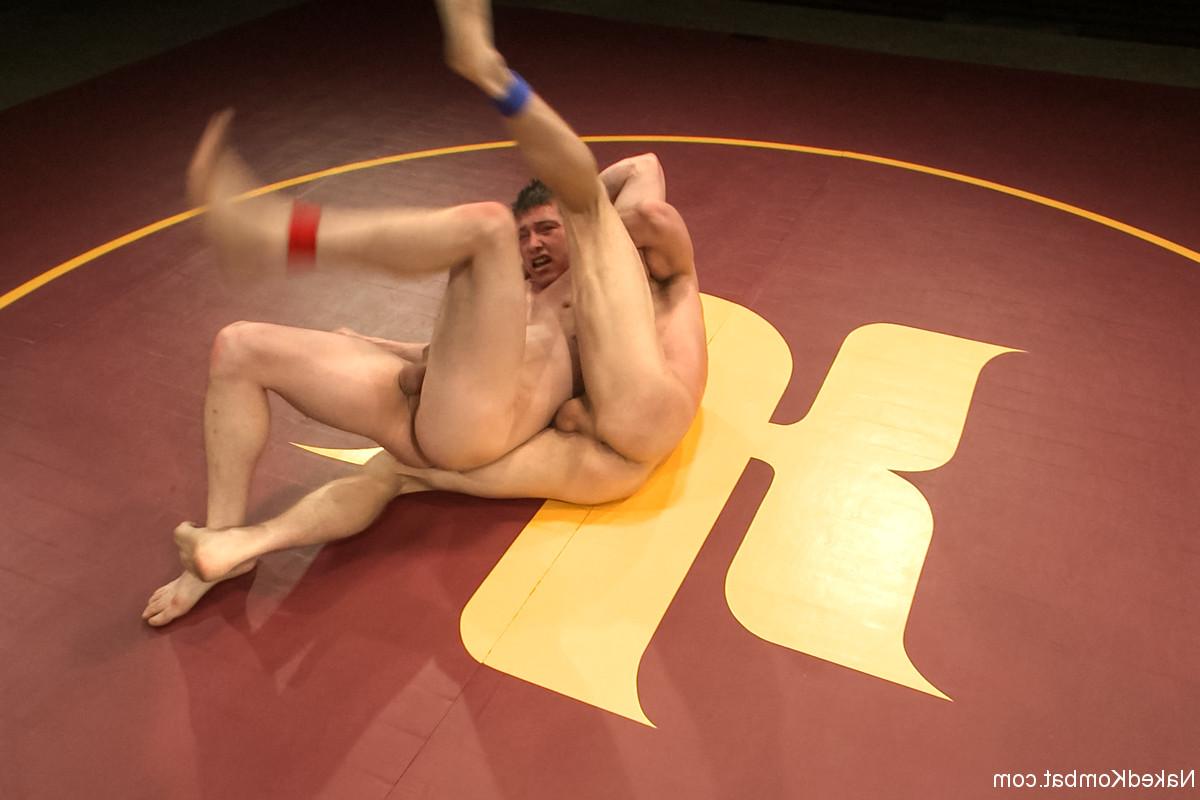 20P Kombat desnudo Blake Daniels, Will Parks