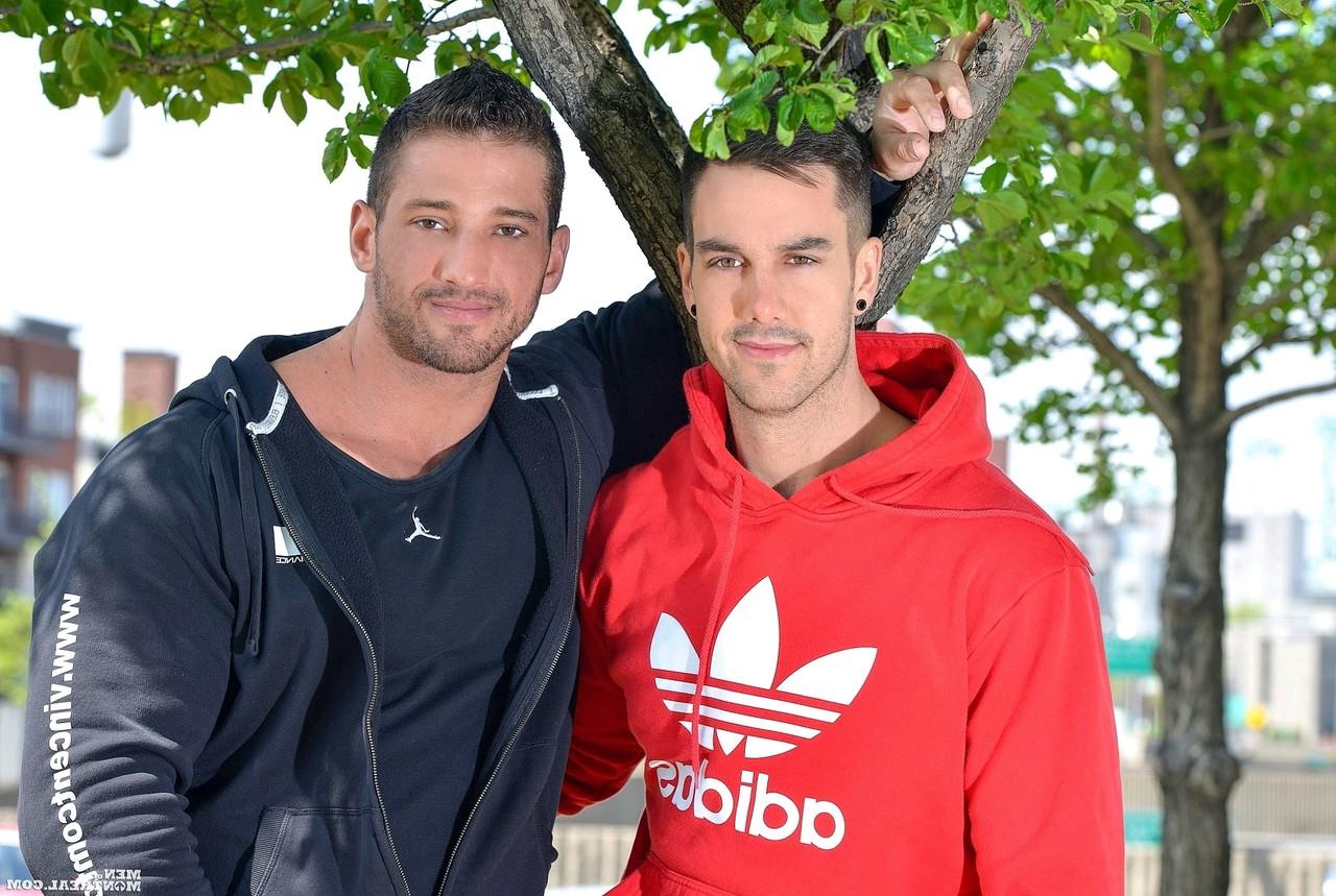 15P Namorados musculosos e excitados, Christian Power e Felix Brazeau batem forte na cama