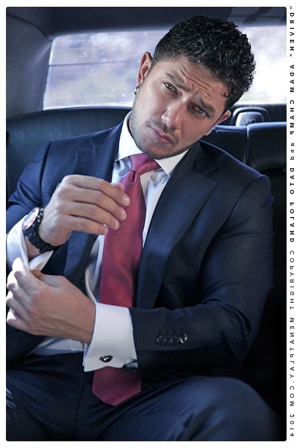 12P Hombres gays musculosos Dato Foland y Adam Champ tienen sexo anal a lo perrito al aire libre