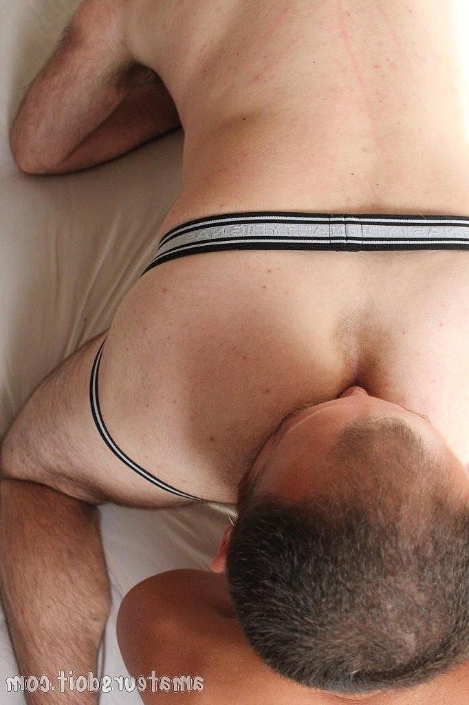 20P Los hombres gay Alex Cornhole y Clay Dirt tienen una ardiente sesión oral
