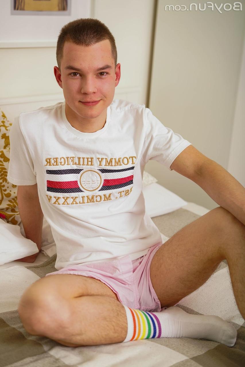 20P Junge Spaß Adam Holub