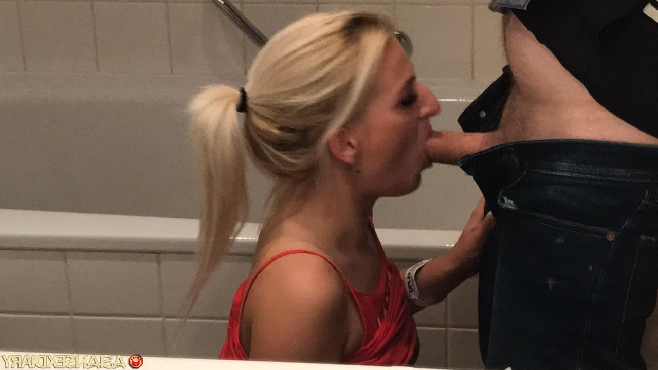 20P Puta amateur con grandes tetas Wan E hace una gran mamada y posa desnuda