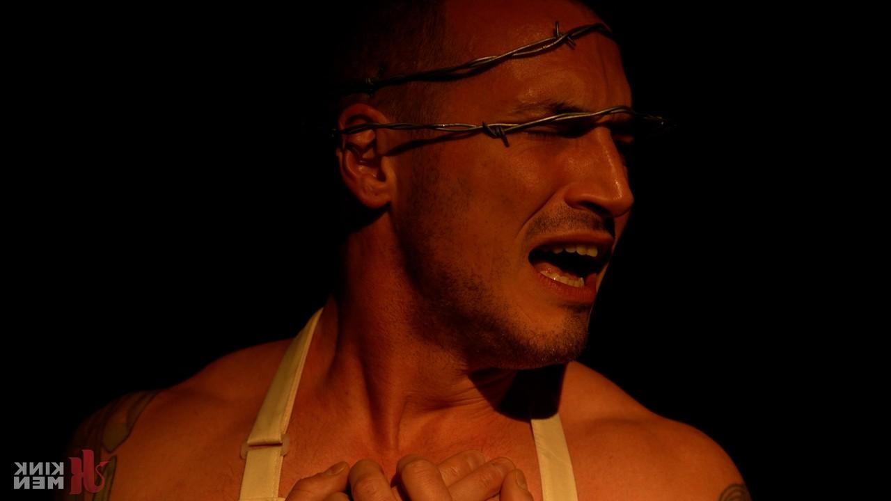 20P Kink Men Derek Kage, Davin Strong