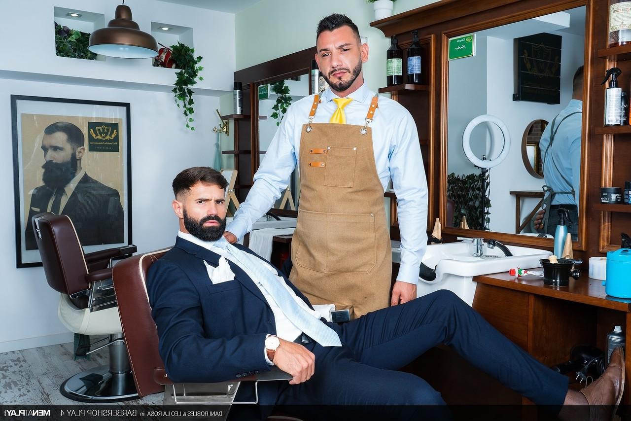 20P Los gays guarros Dani Robles y Leo La Rosa se follan el ojete