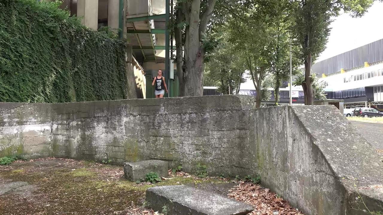 15P Solo girl Naomi Bennet takes a piss in public while wearing a miniskirt