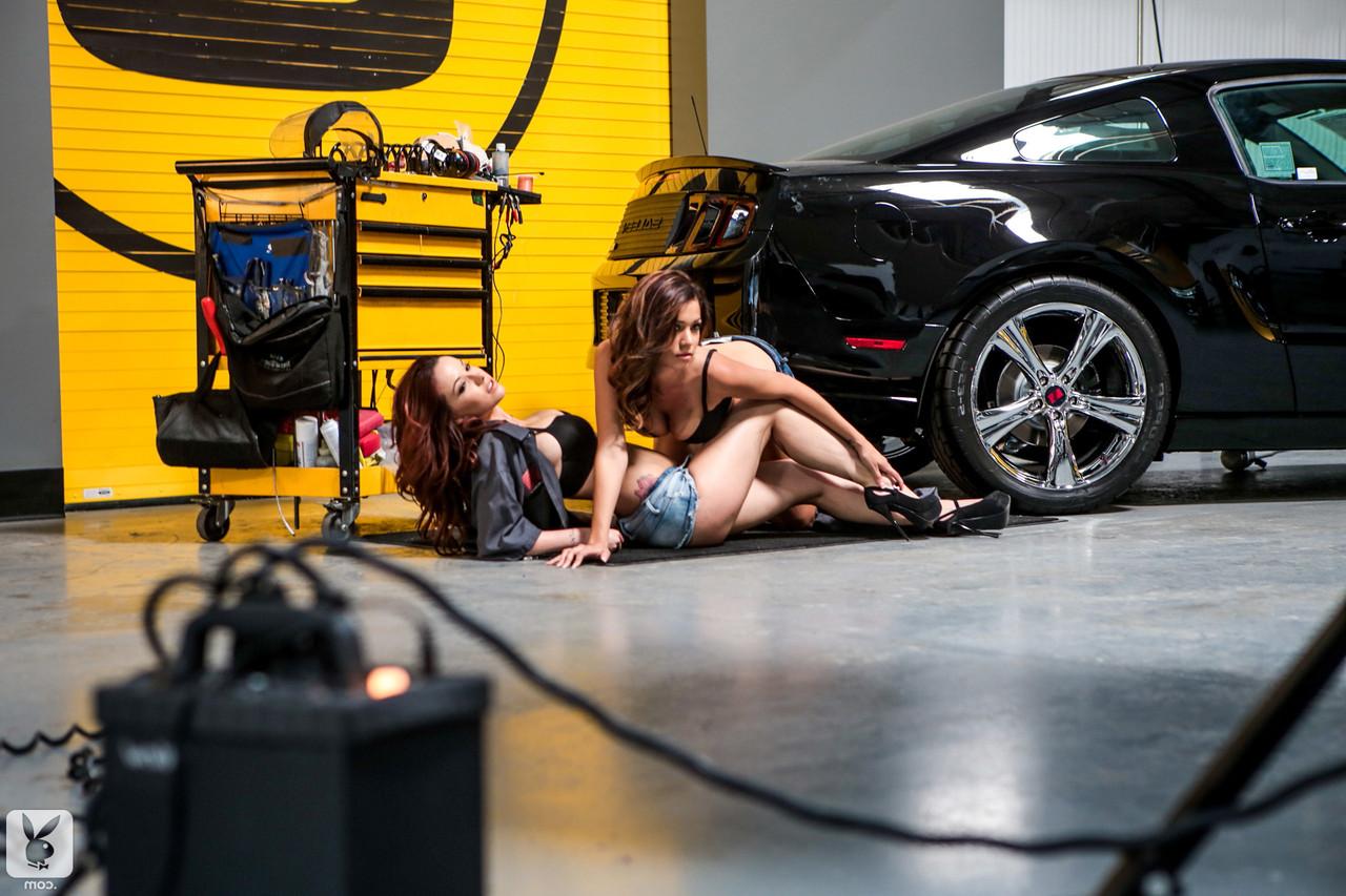 17P Babes with big natural breasts Ali Rose and Elizabeth Marxs cuddle in workshop