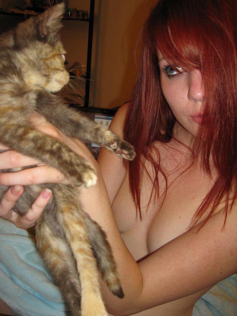 20P Petite ginger Felicia posing seductively in her kinky compilation