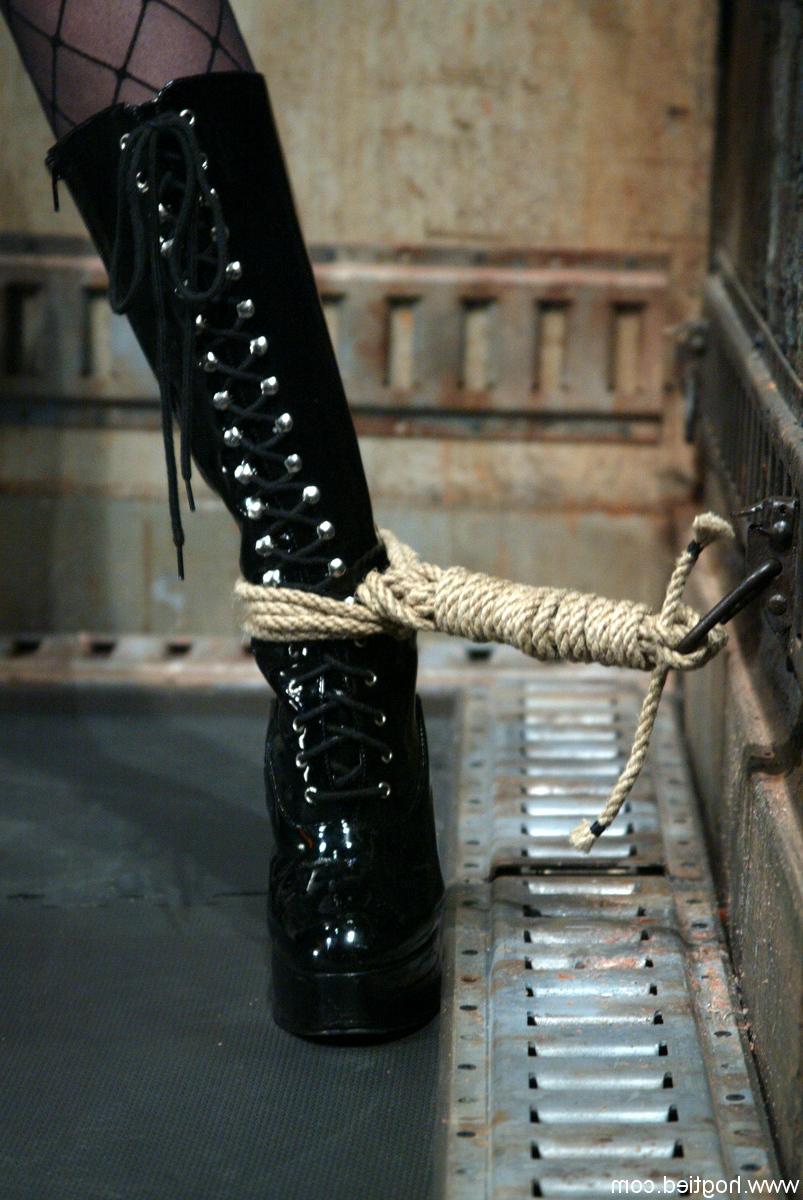 20P Hogtied Anna Mills, Sgt Major