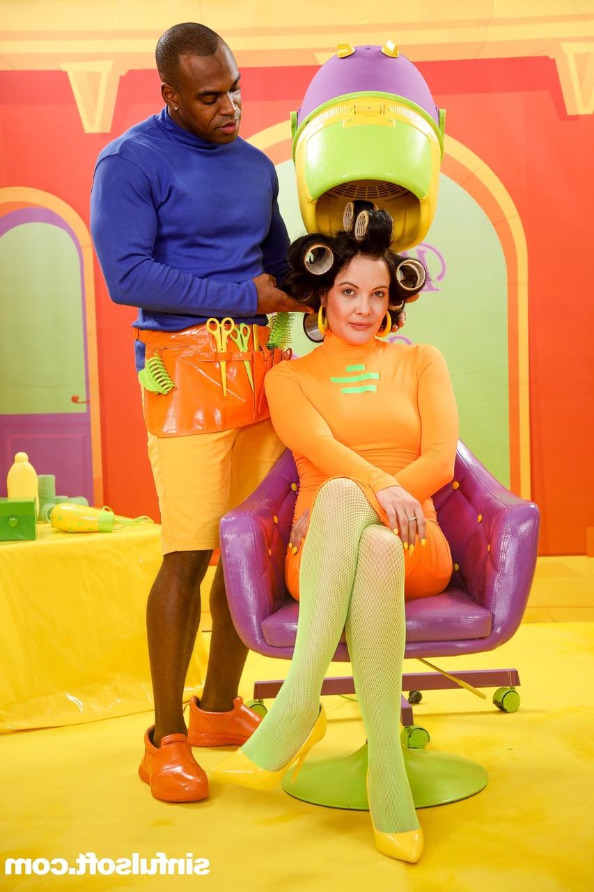 20P Voluptuous MILF Dolly Diore gets fucked by a black dude at the beauty salon