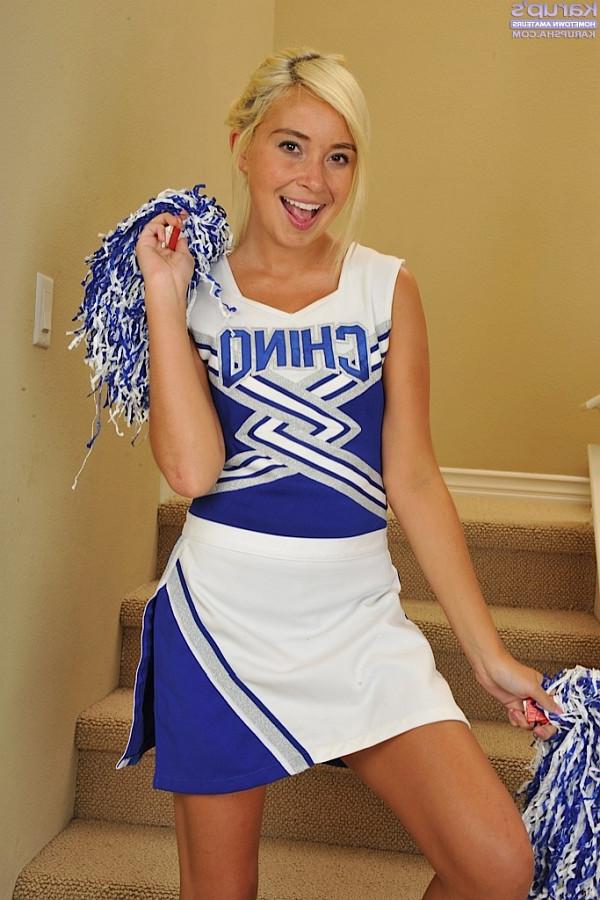 15P Blonde cheerleader Kaylee Hayee sets her tan lined body free on stairs