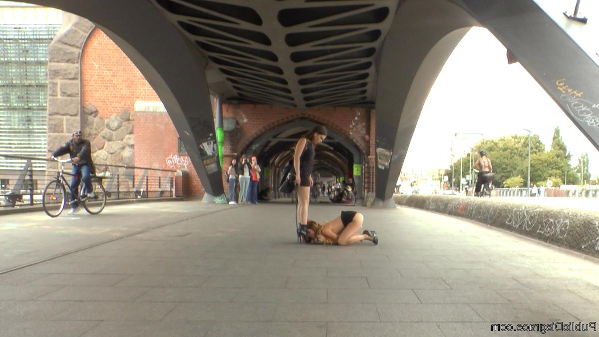 20P Public Disgrace ジェイソン・スティール、ジュリエット・マーチ、ルル・ガン、スティーブ・ホームズ