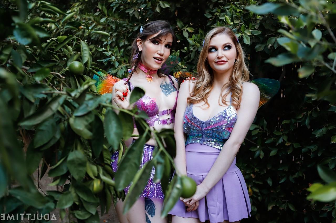 15P Paralisado realizado por Bunny Colby, Lena Moon Imagens pornográficas