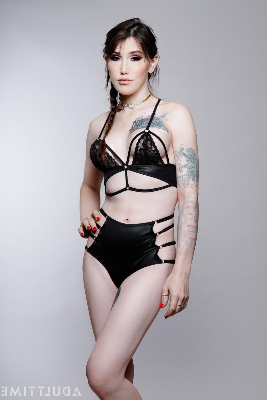 15P Paralisado realizado por Bunny Colby, Lena Moon Imagens pornográficas