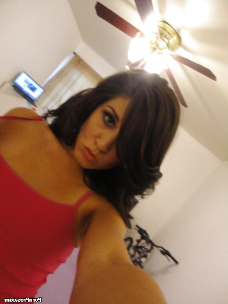 16P Missy Maze amazing home solo onc am with slow finger fucking