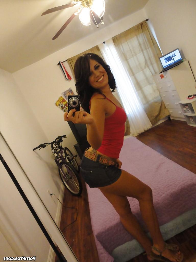 16P Missy Maze amazing home solo onc am with slow finger fucking