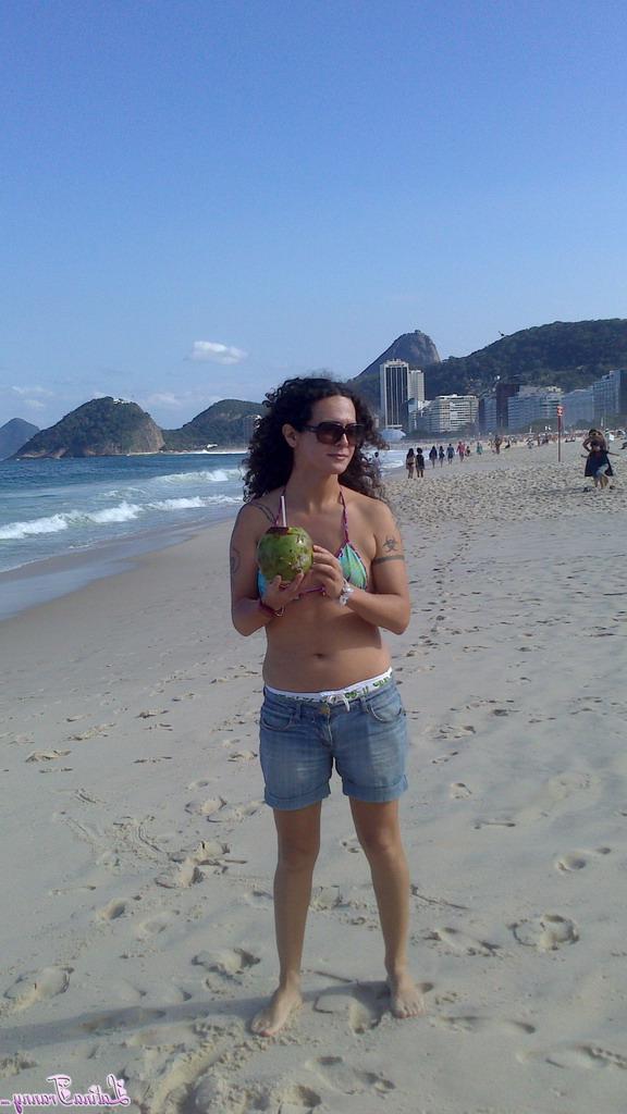 10P Latina Tranny com Nicole Montero XXX fotos pornôs