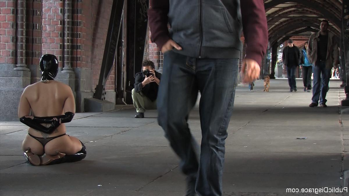 20P Public Disgrace Kitty, Steve Holmes