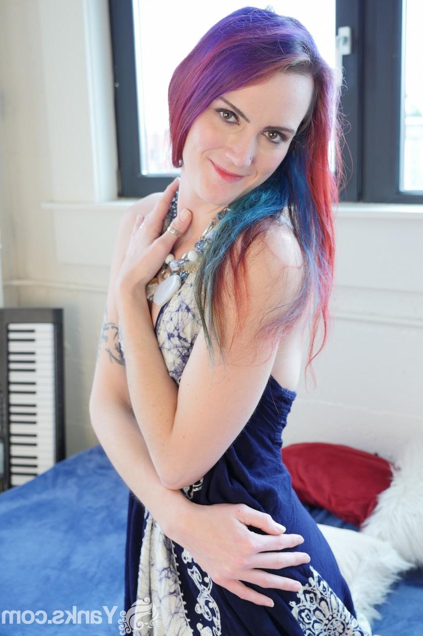 17P Redhead emo girl Chleo Native poses in solo and rubs her shaved & pierced cunt