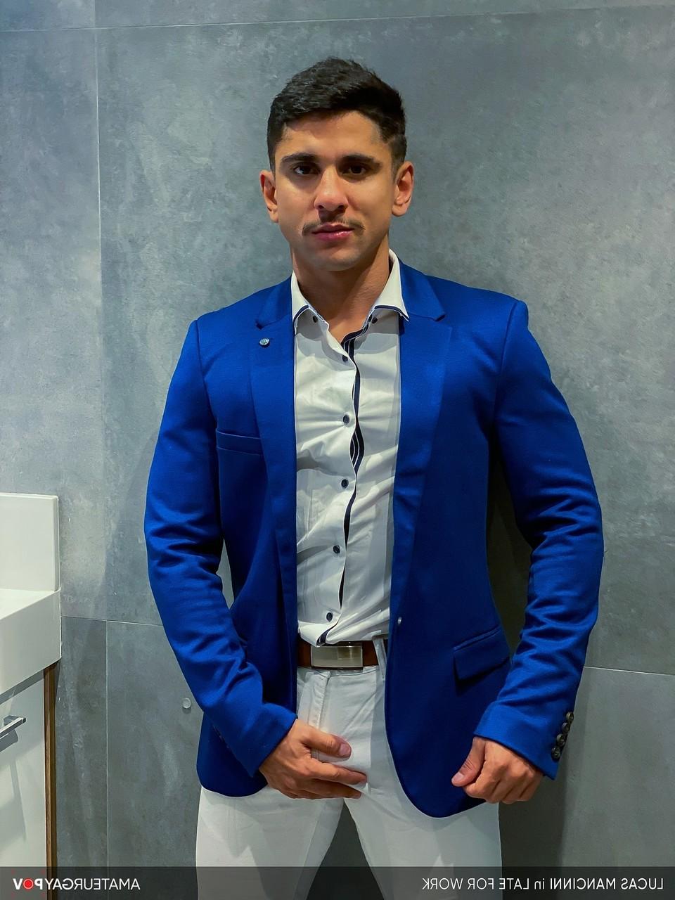 20P Brazilian boy toy Lucas Mancinni exposes his firm ass & dick before shower sex