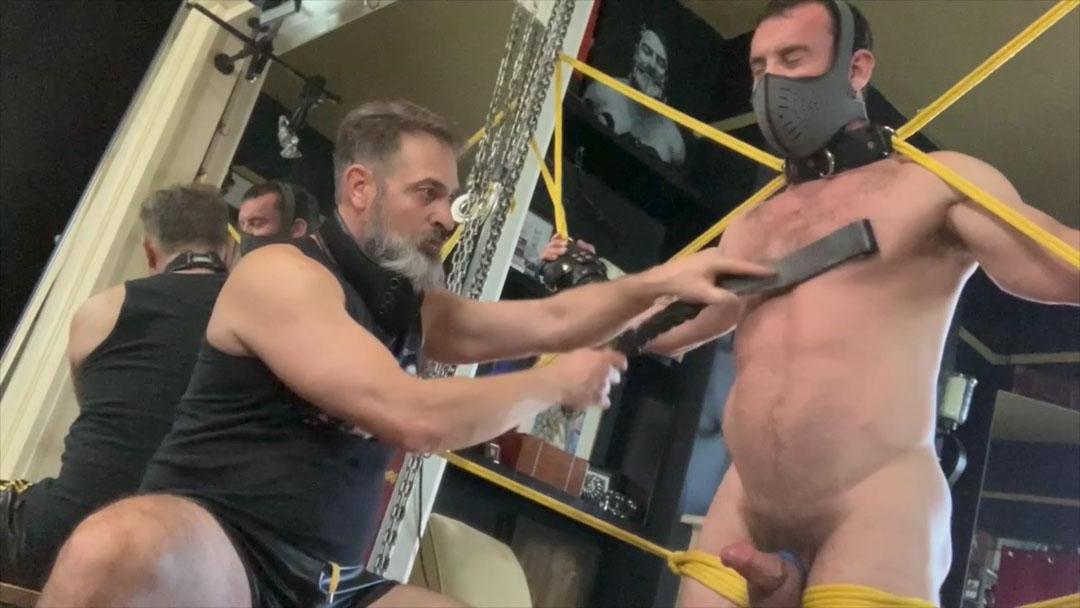 16P Kink Men Kristofer Weston, Mike Gaite