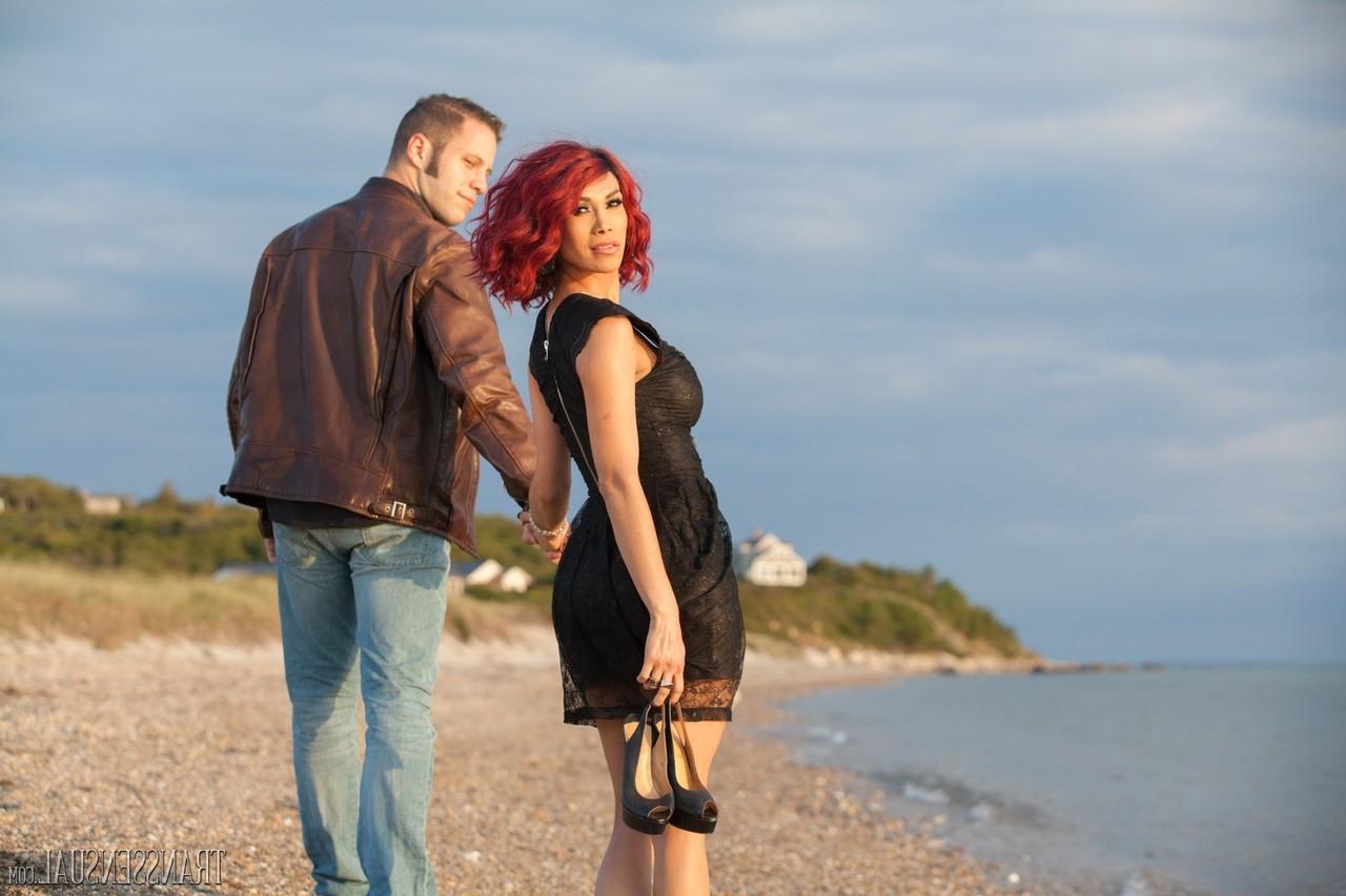 15P Transsensual protagonizada por Wolf Hudson, Sunday Valentina Sex Images