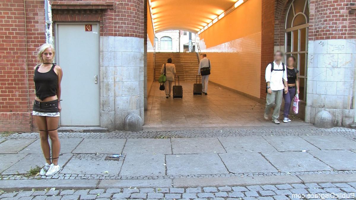20P 公の恥辱 カーラ・コックス