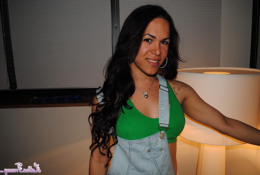 12P Latina Tranny Nude XXX