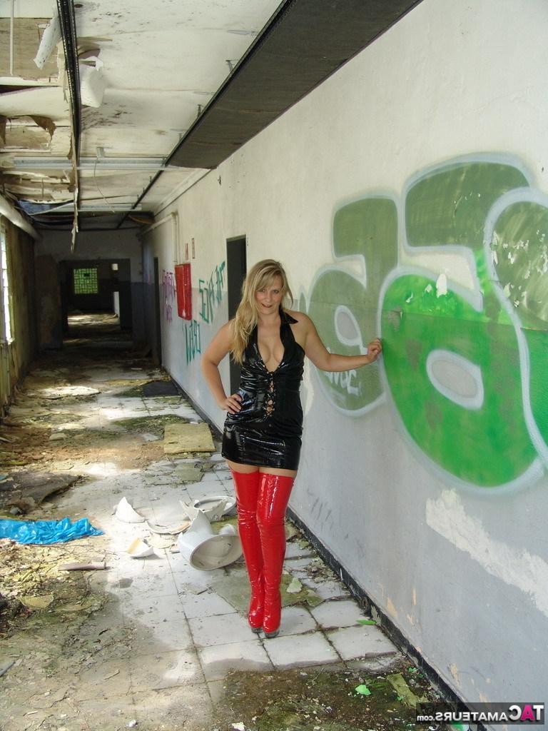 16P Middle-aged blonde Sweet Susi goes nude in long red boots at an abandoned site