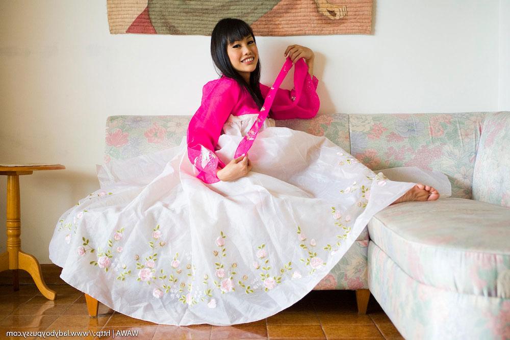 16P Ladyboy Buceta estrelada por Wawa Nude XXX