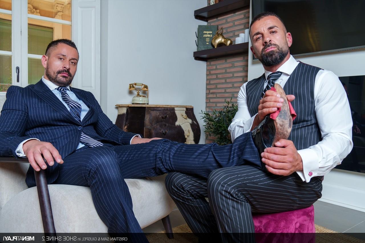 20P Gay men in suits Giuspel & Cristian Sam have a steamy oral session