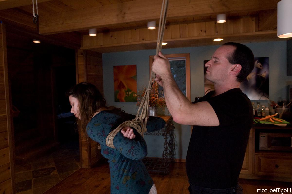 20P Submissive babe Amber Keen endures corporal punishment in rope bondage