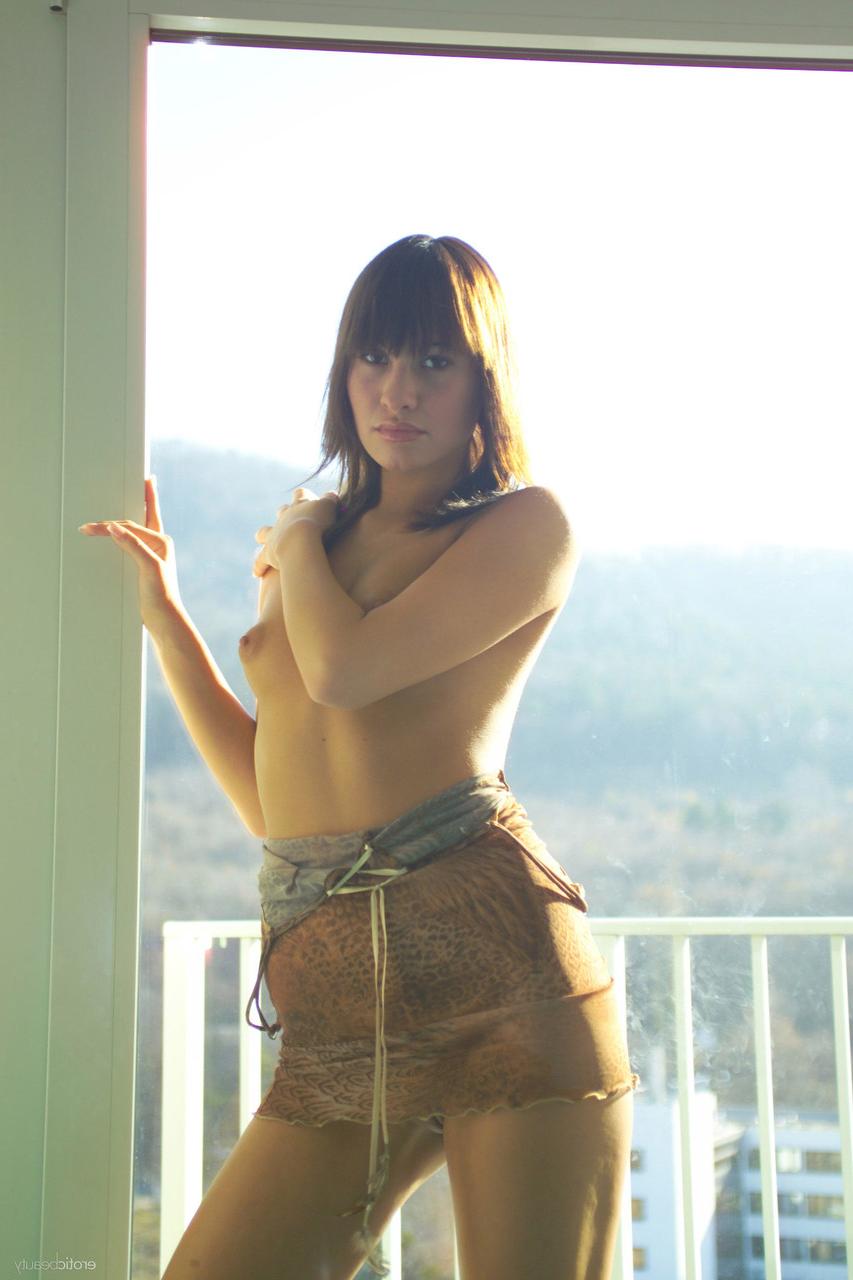 20P Erotic Beauty Agnes